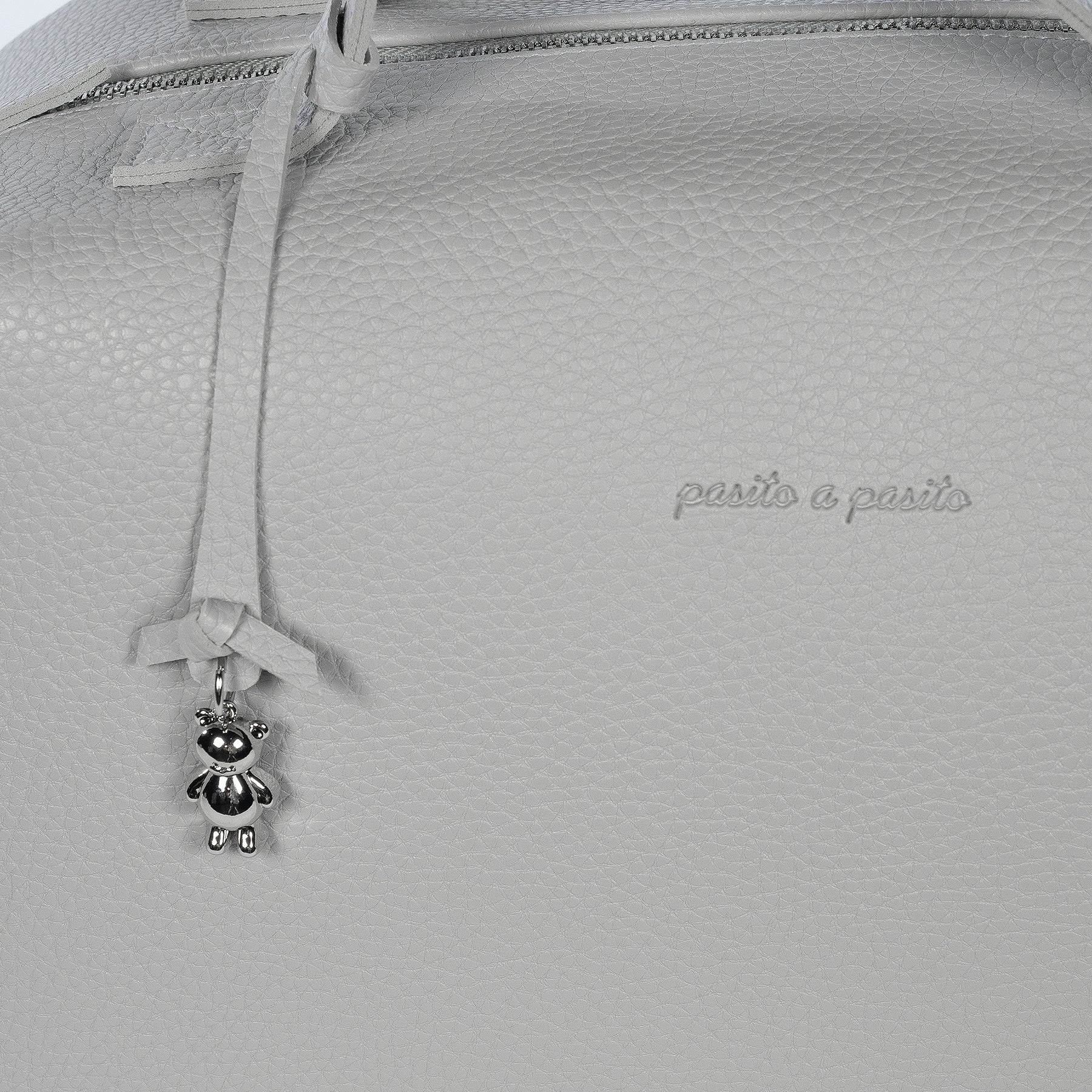 Icon Smoke Suitcase