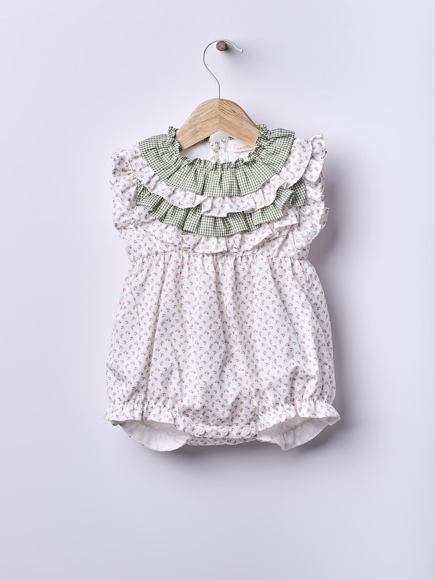 Cute Botanical Floral Pattern