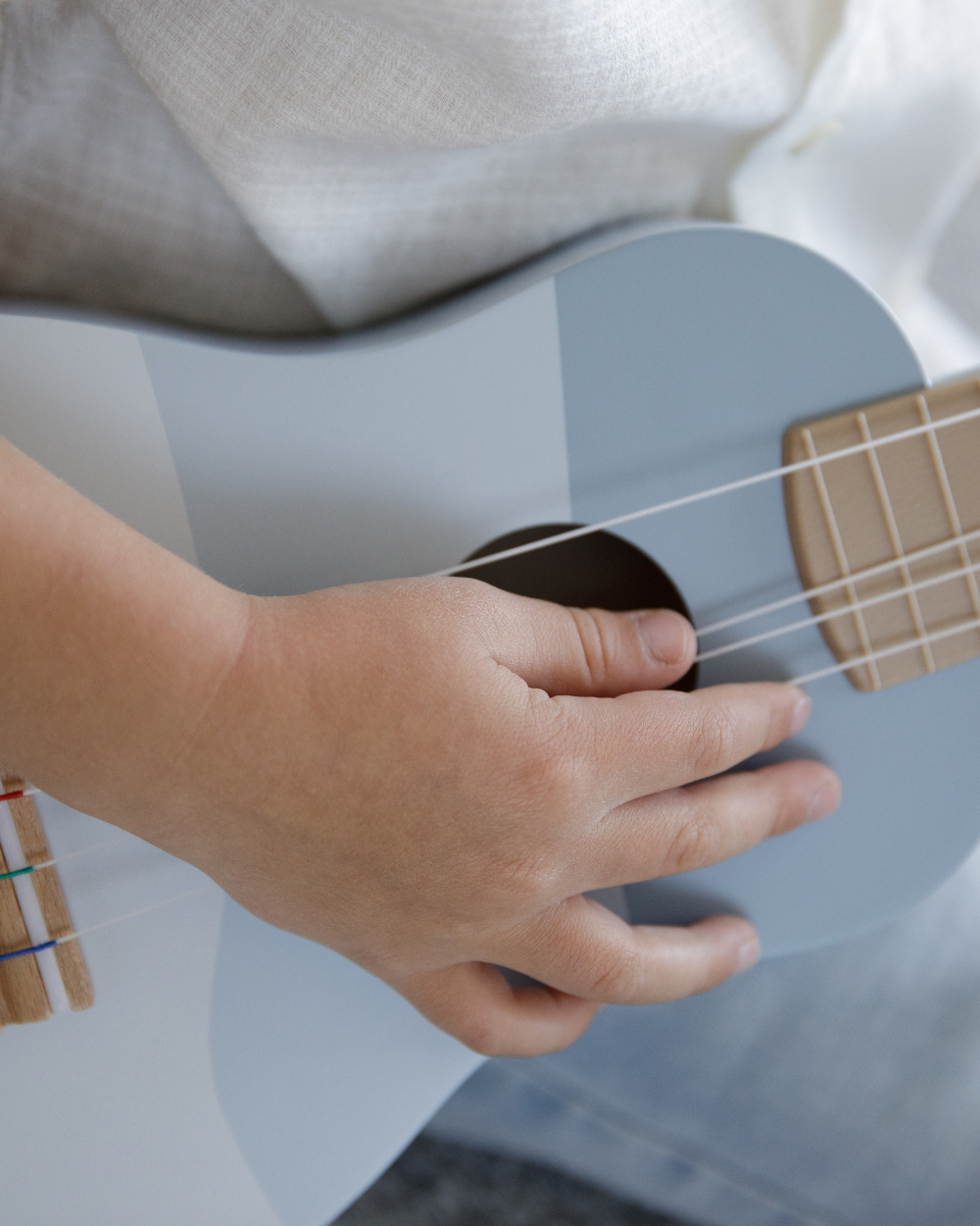 Guitarra Azul em Madeira