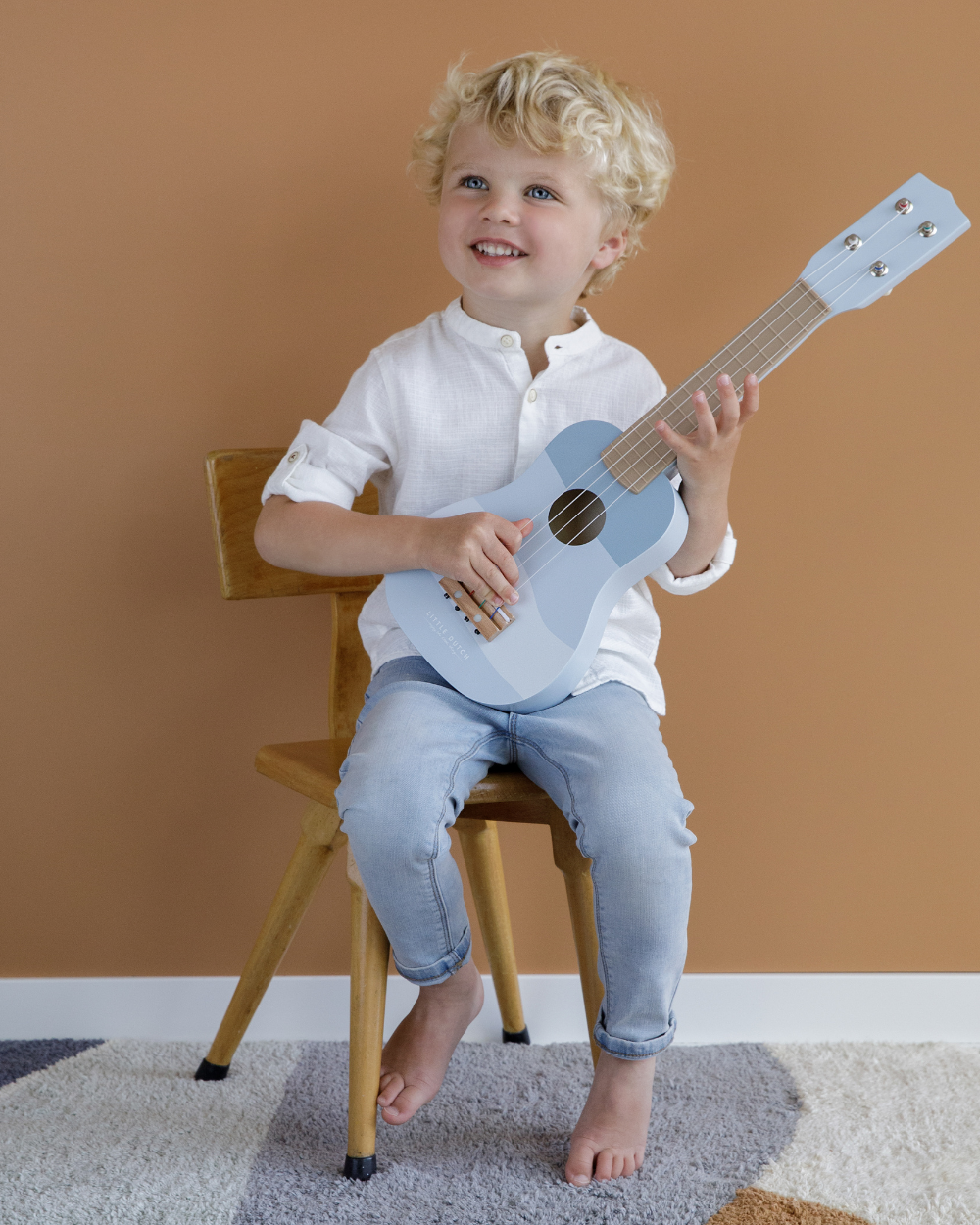 Guitarra Azul em Madeira