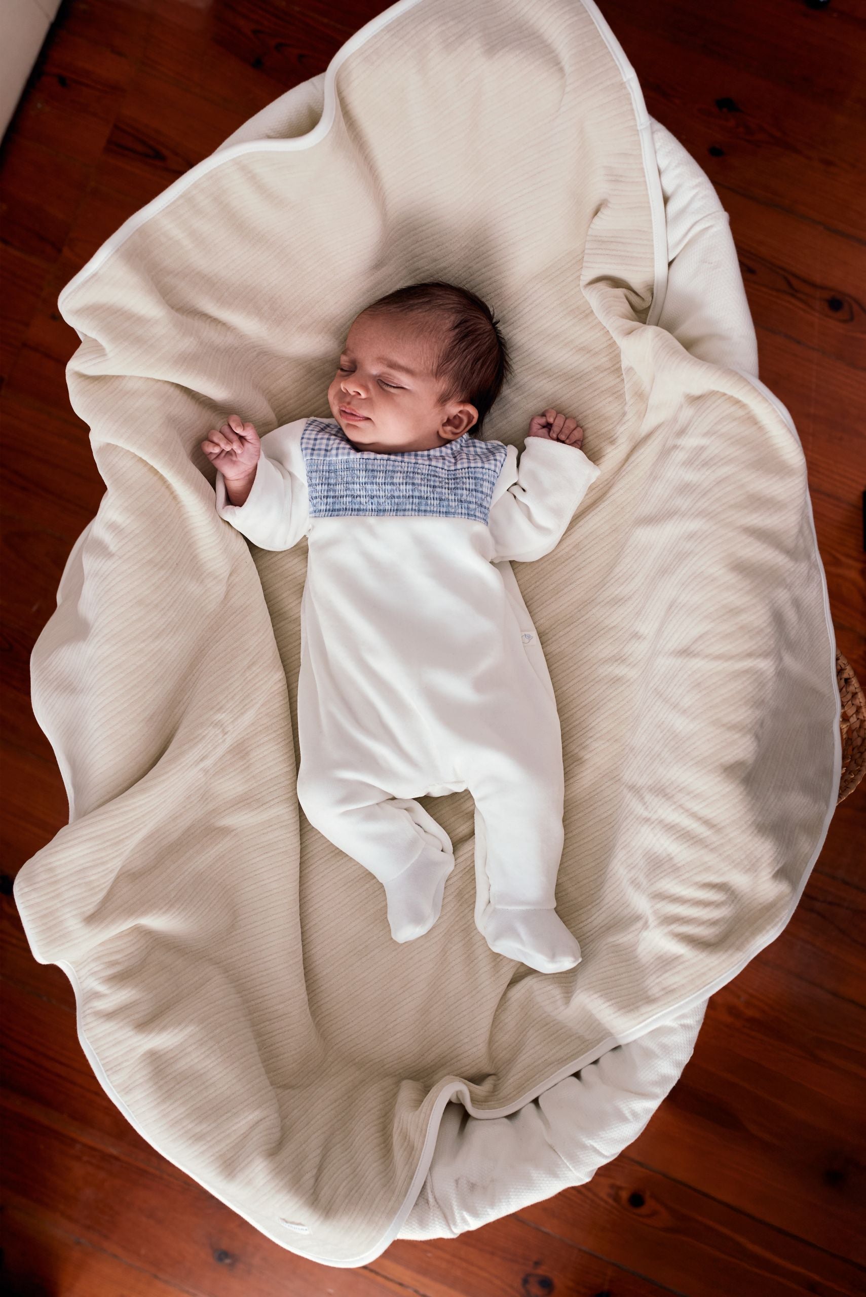 Babygrow Veludo com Smocks