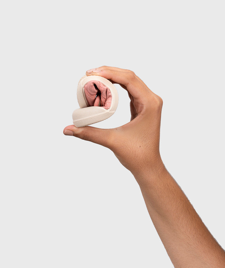 Lona Mercedes - Barefoot -