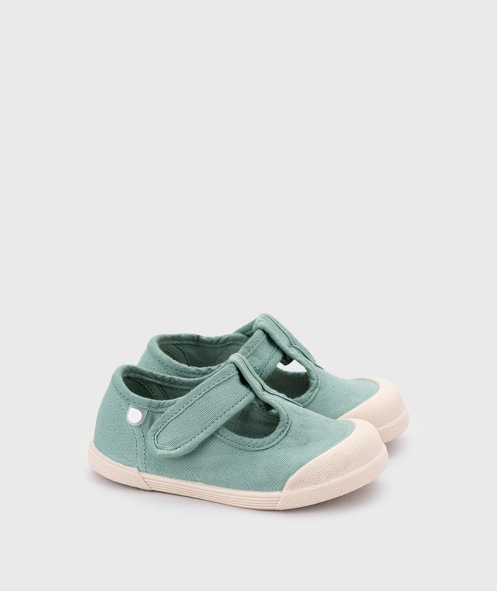 Lona Pepito - Barefoot -