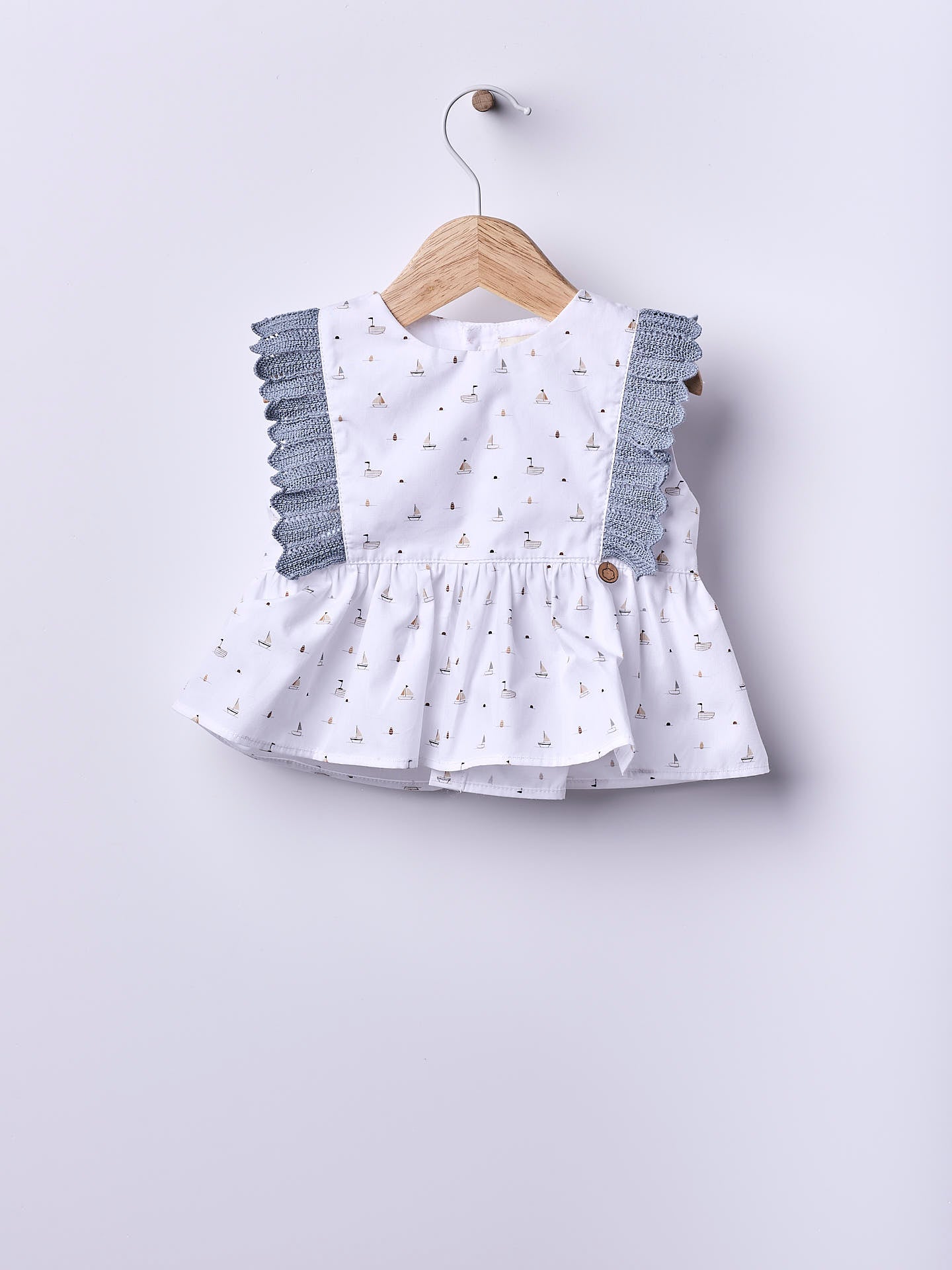 Blusa com Barquinhos