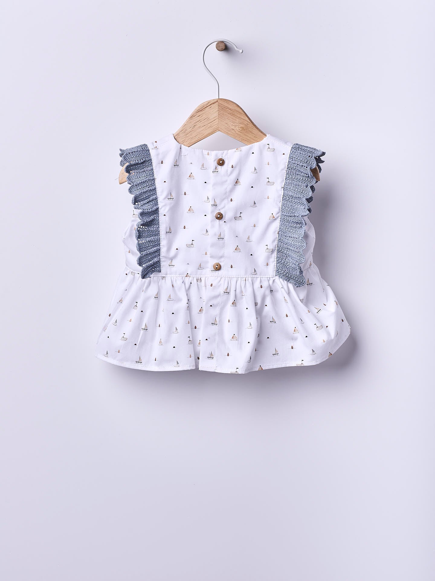 Blusa com Barquinhos