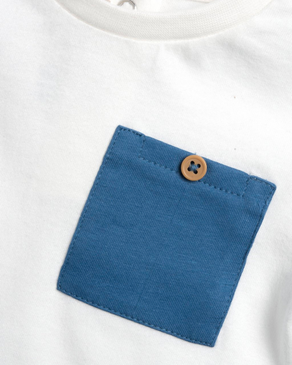 Longsleeve com Bolso