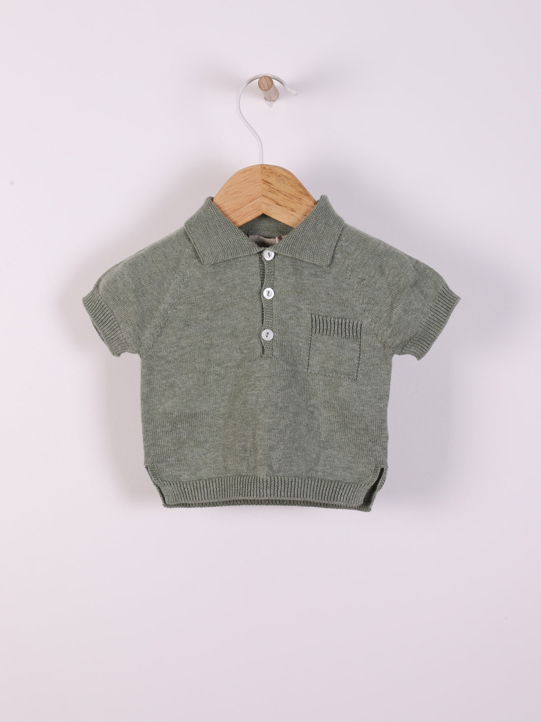 Polo tricotado em algodão orgânico