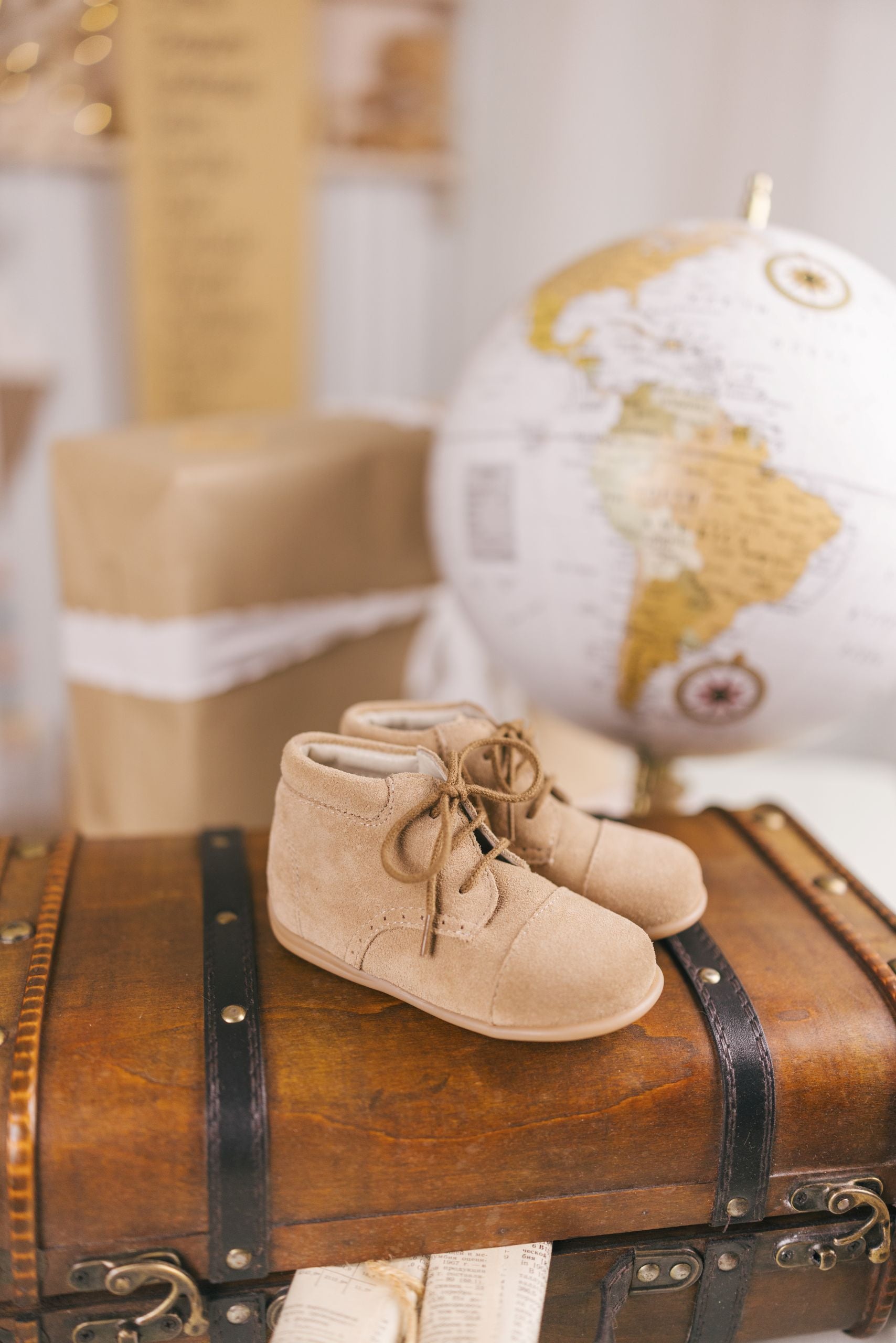 Bota Bebé com Pala e Atacador