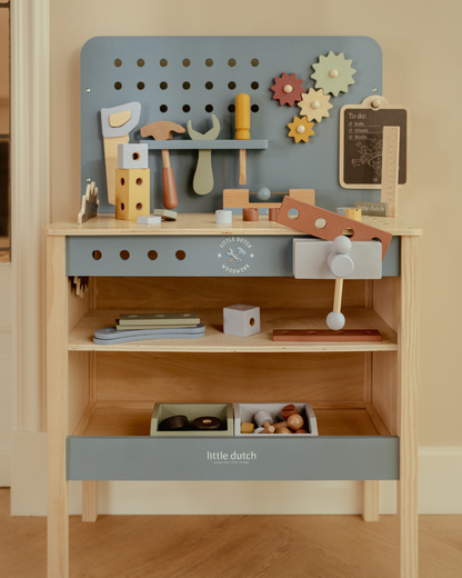 Bancada de Ferramentas em Madeira