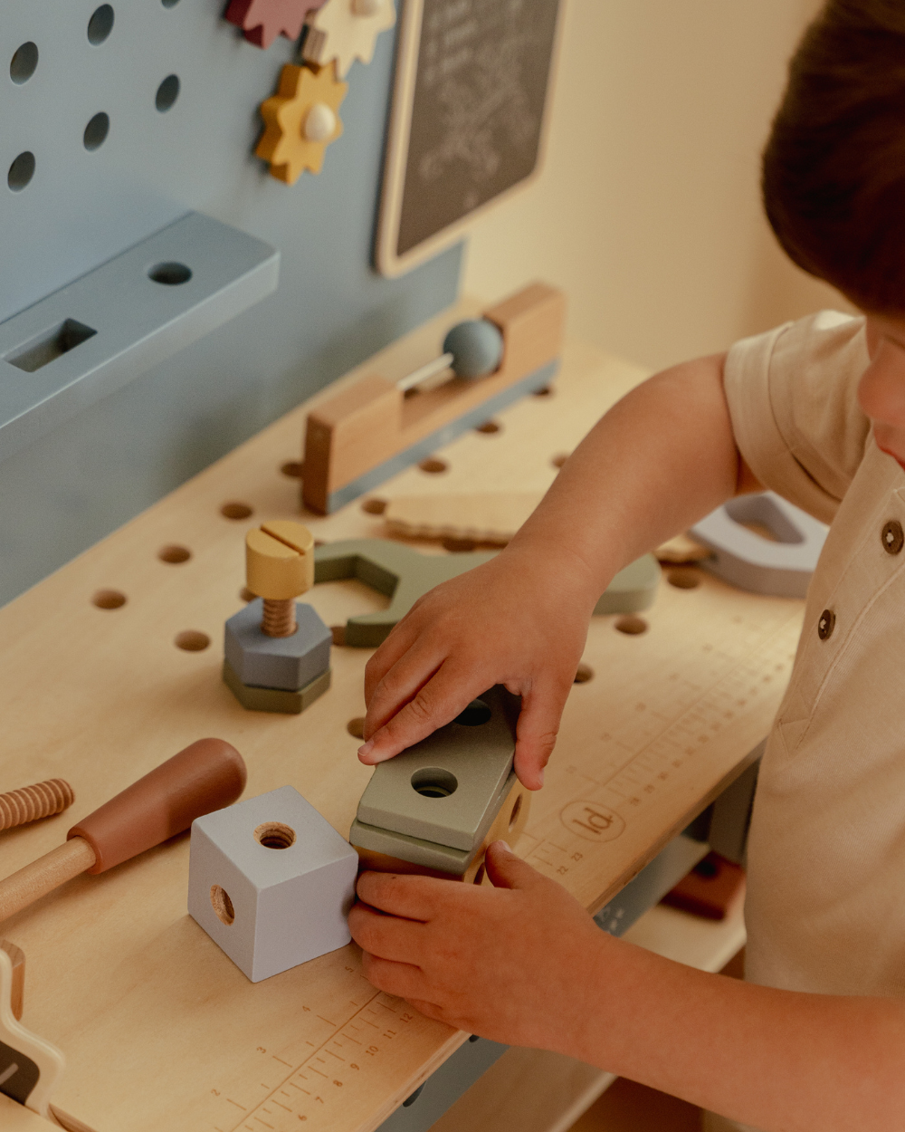 Bancada de Ferramentas em Madeira