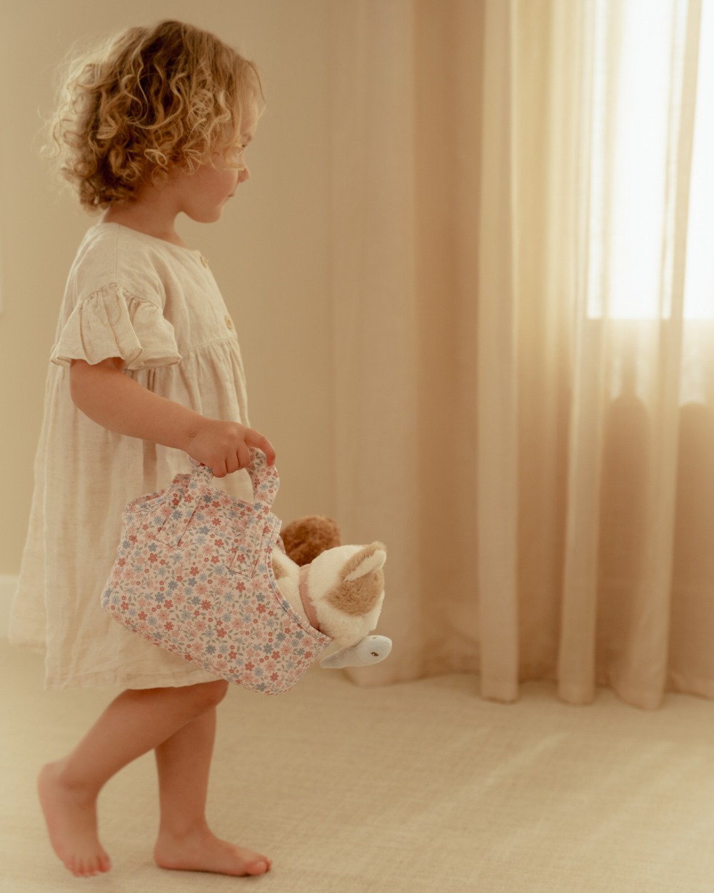 Gato de Peluche Marley com Bolsa