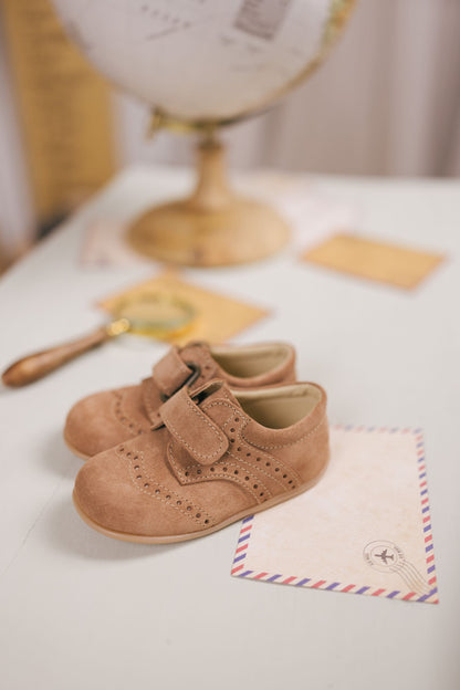 Peau de mouton bébé avec velcro perforé