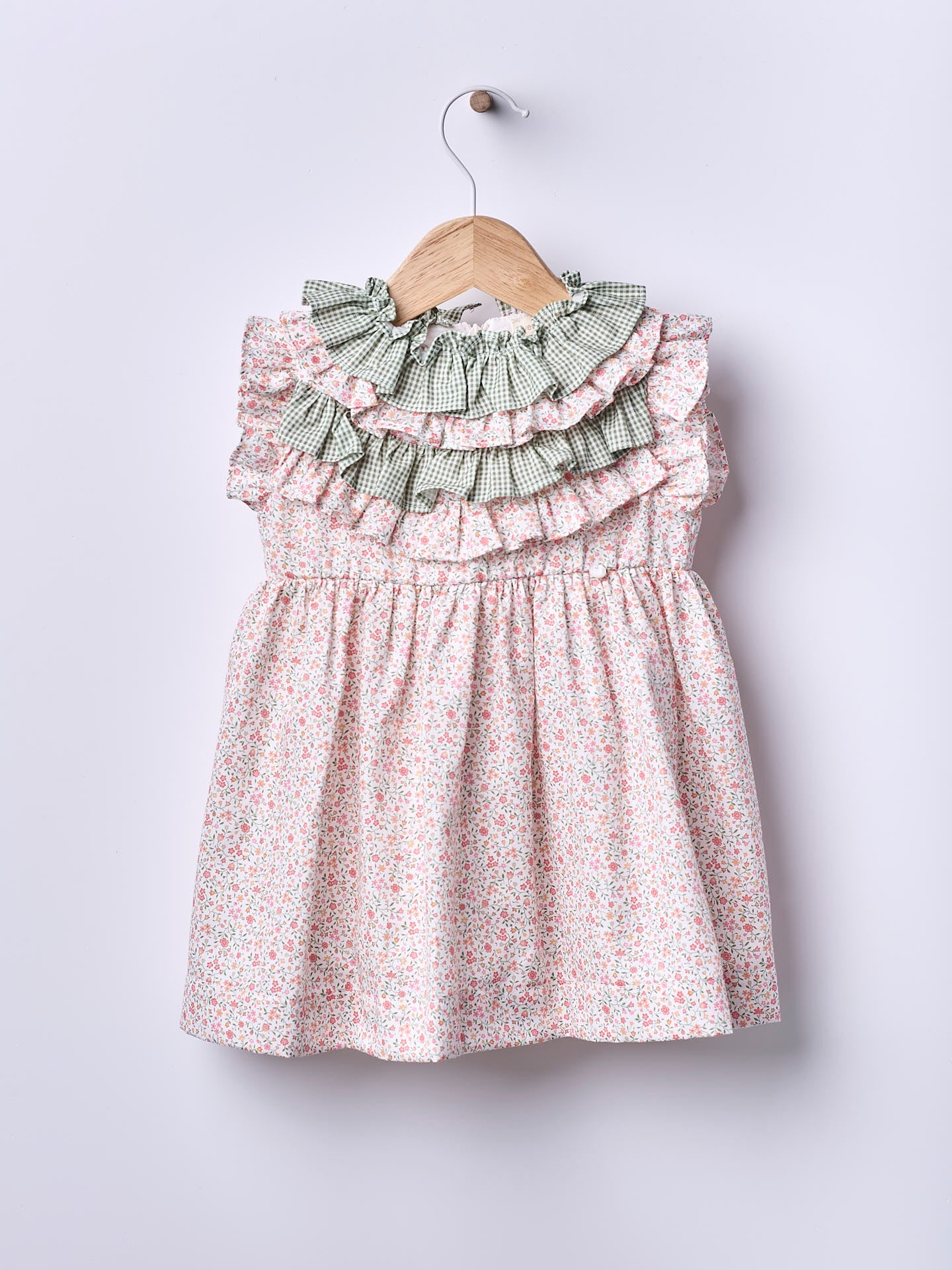 Vestido Padrão Floral Vibrante