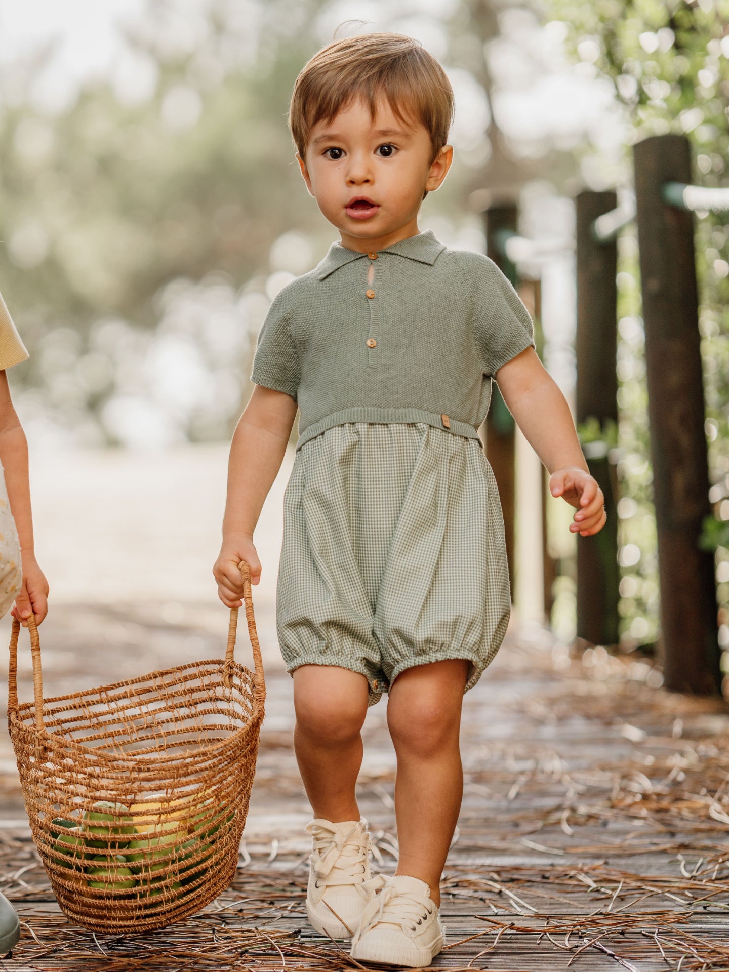 Cute Polo Shirt in Plaid Fabric/Knit