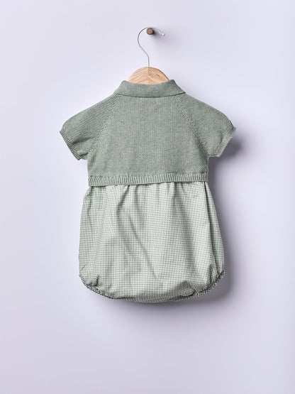 Cute Polo Shirt in Plaid Fabric/Knit