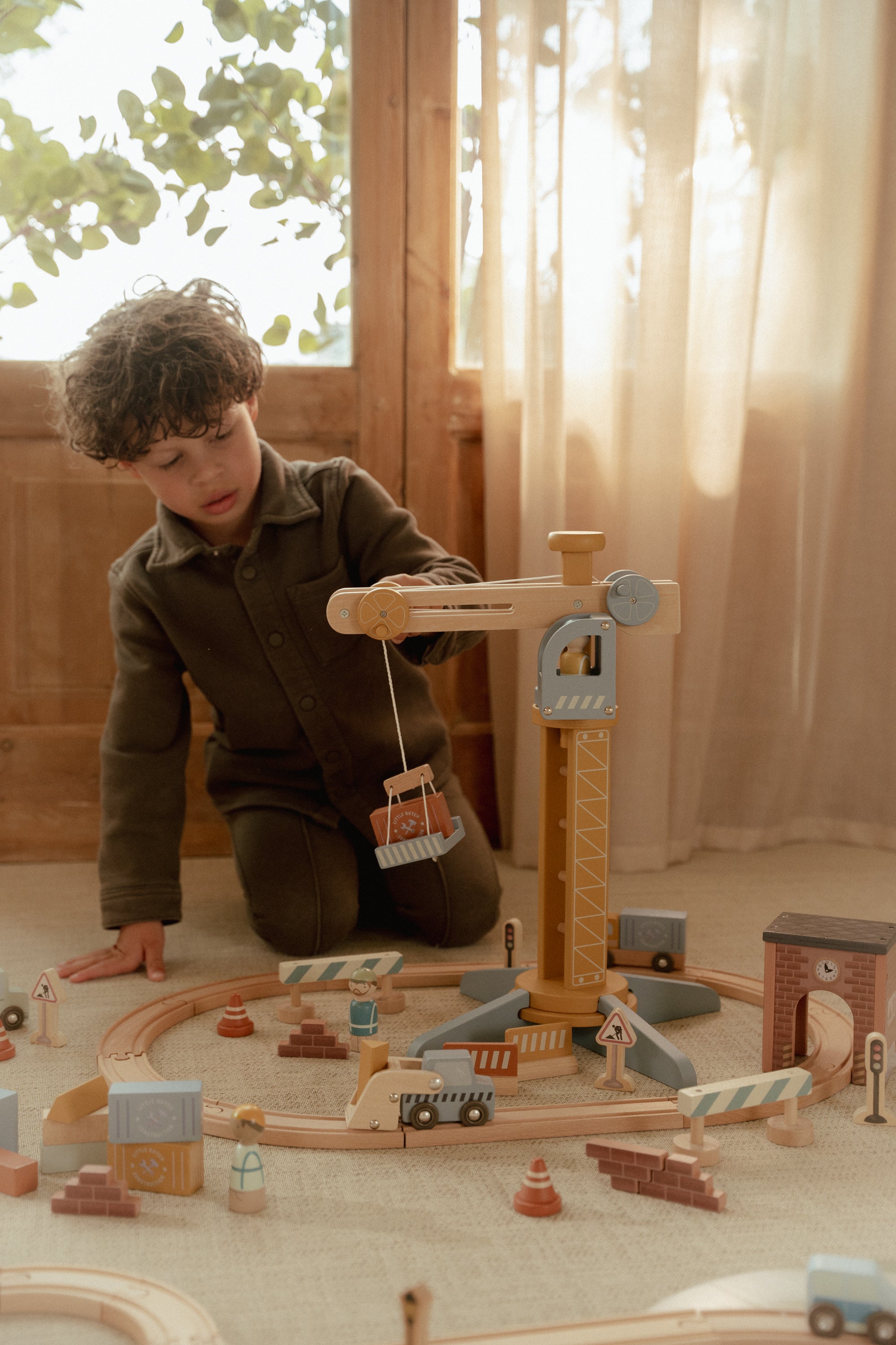 Track with Wooden Crane