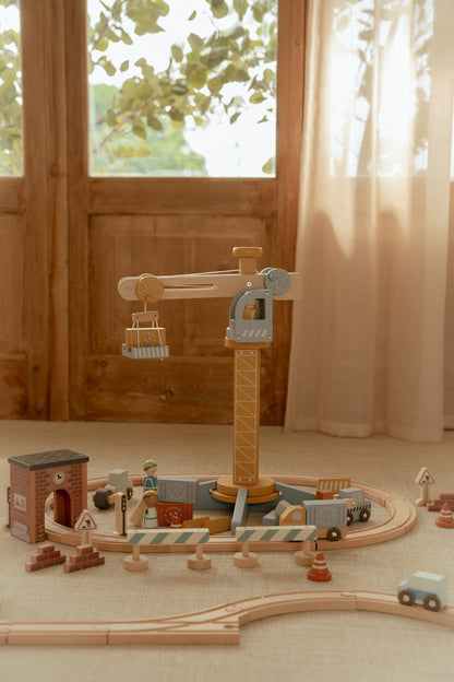 Track with Wooden Crane