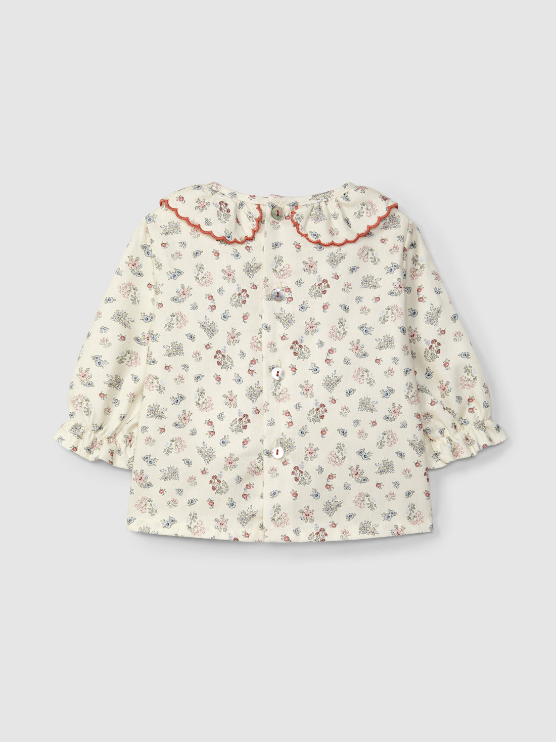 Blusa Flores Delicadas