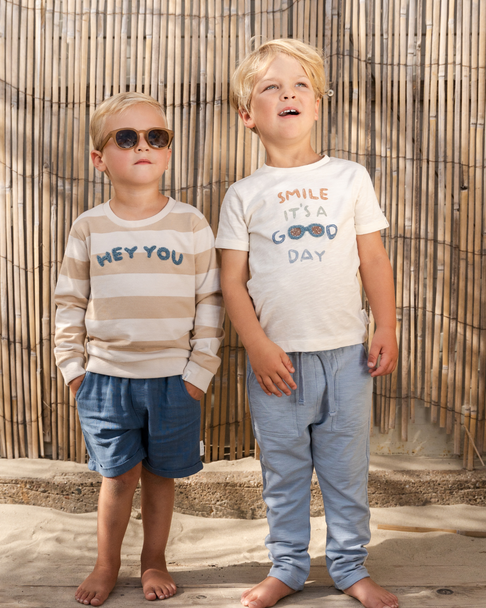 Sweatshirt Riscas "Hey You"