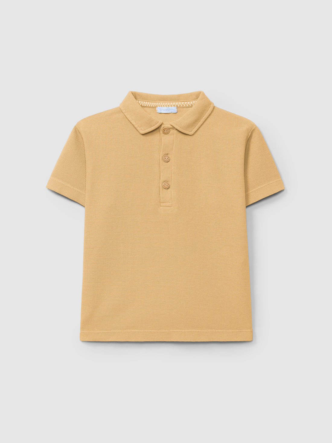 Polo Liso em Malha Waffle